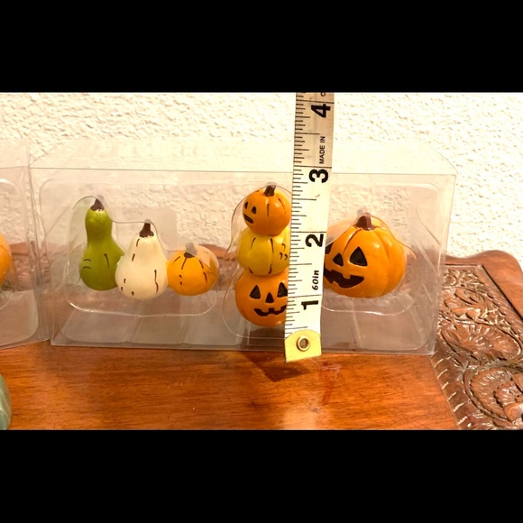 HALLOWEEN JACK-O'-LANTERN MINI MANTLE DECOR HYDE & EEK 2 SETS - Picture 5 of 5